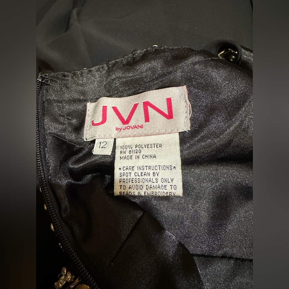 JVN by Jovani Black Dress with stunning Gold and Silver Beading - Picture 8 of 8